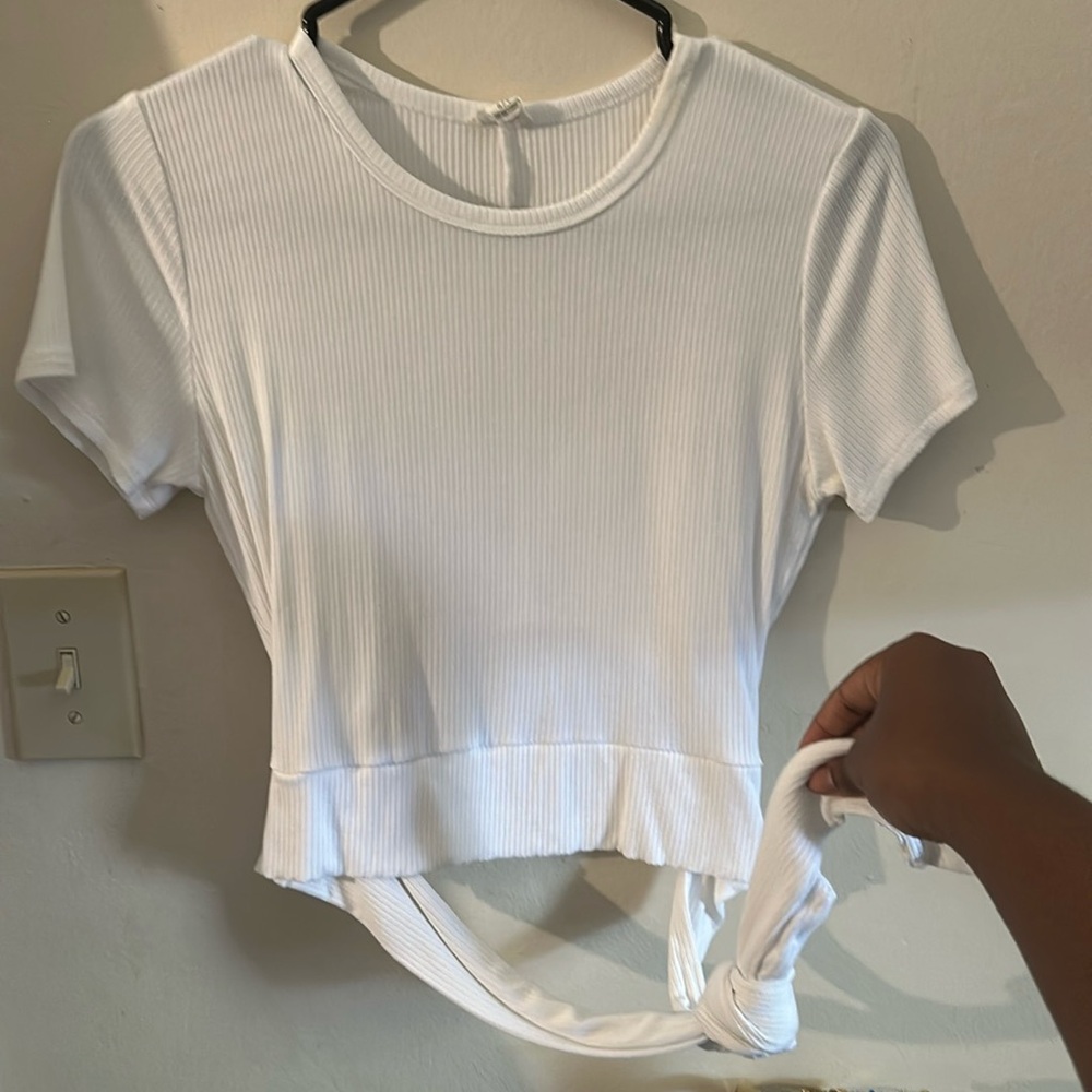 Garage back tie crop top